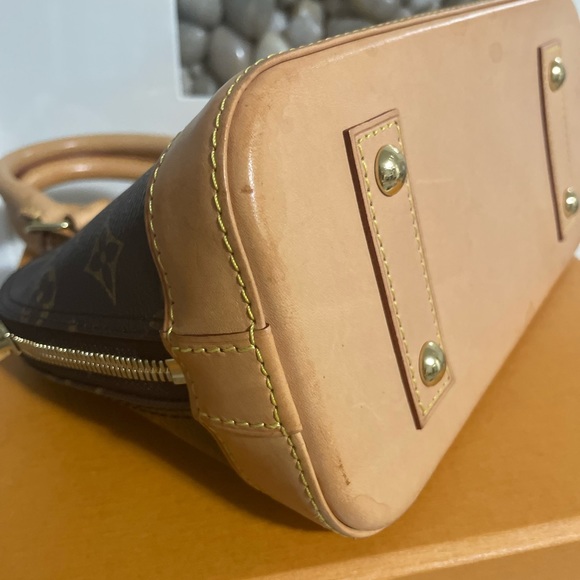 Sold on instagramLOUIS VUITTON ALMA BB MONOGRAM - Picture 11 of 16